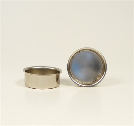 Metal insert for tealight